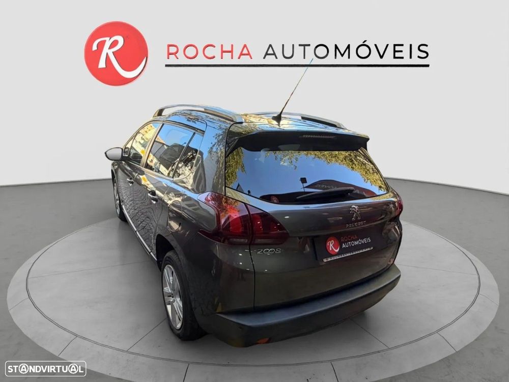Peugeot 2008 1.2 PureTech Style - 9