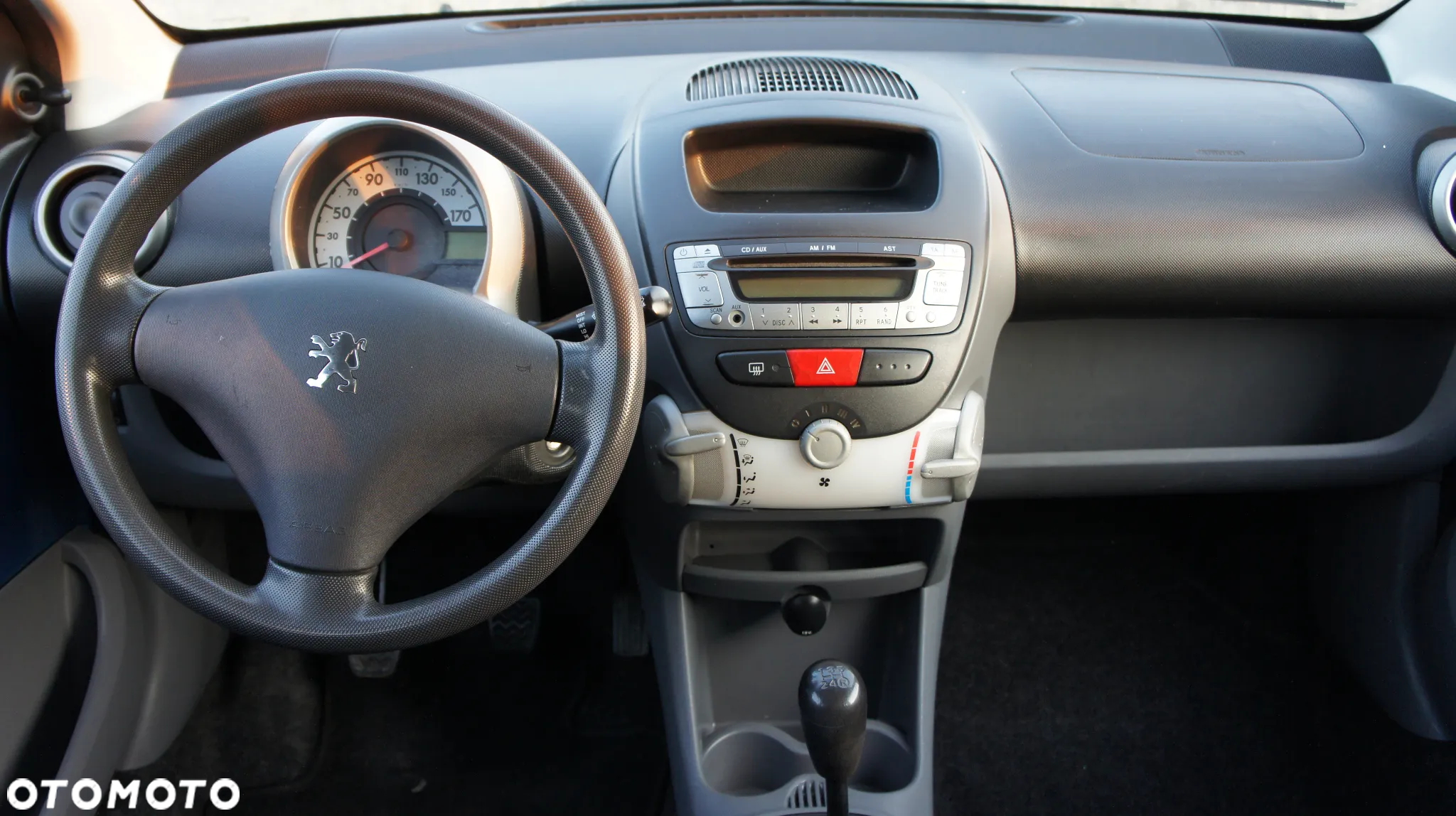 Peugeot 107 - 14