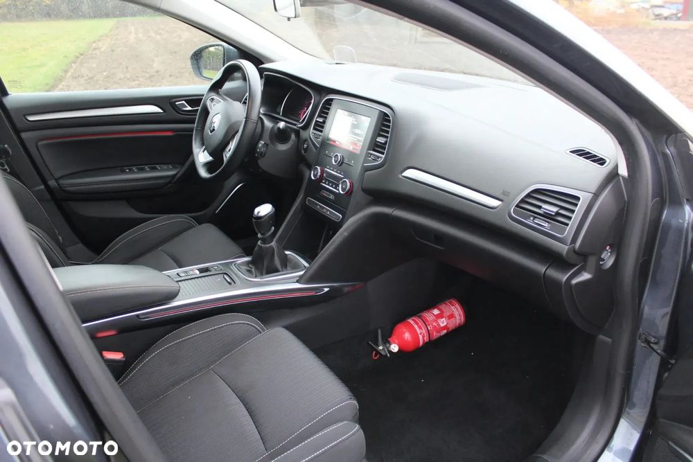 Renault Megane 1.5 Blue dCi Limited - 4