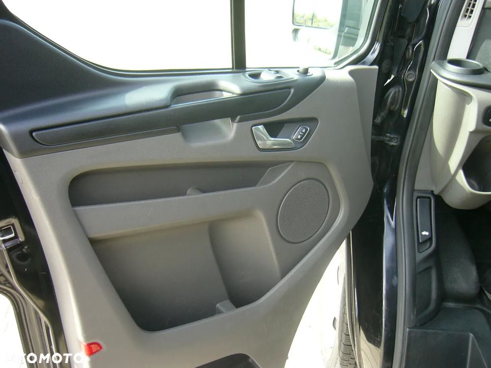 Ford Transit Custom LONG 2.0 tdci 130 Ps NOWY ROZRZĄD , FAKTURA VAT - 17