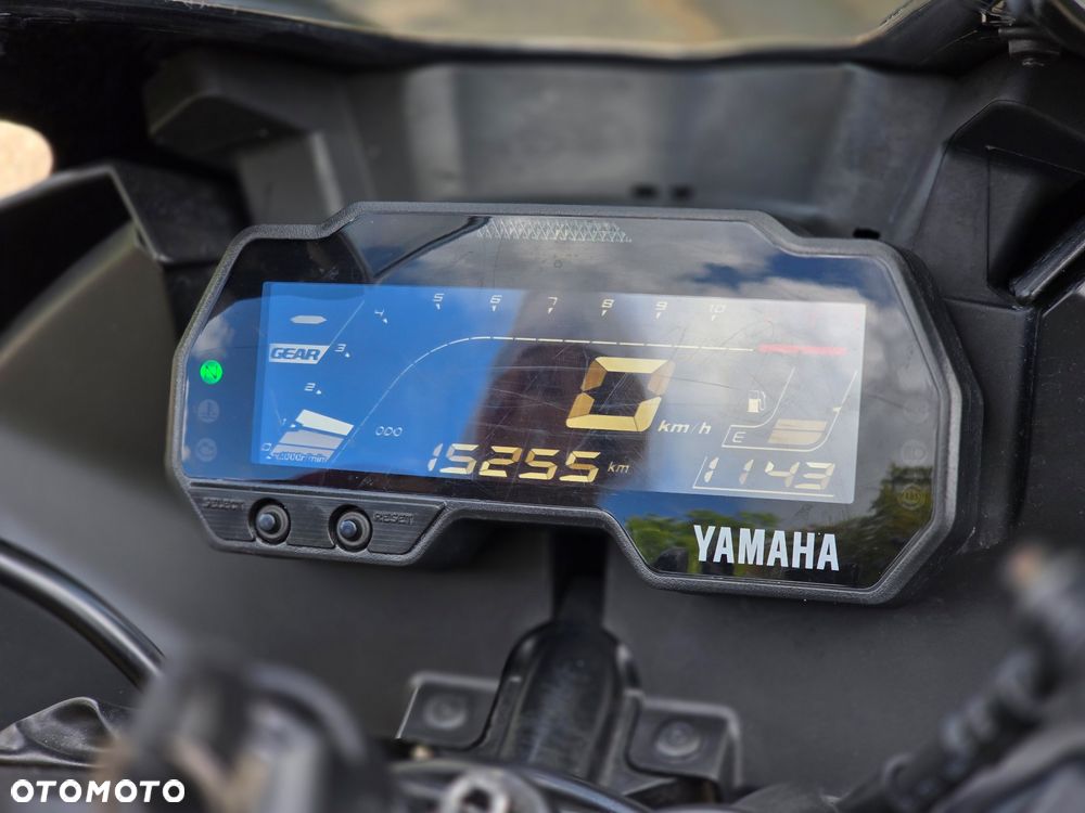 Yamaha YZF - 26