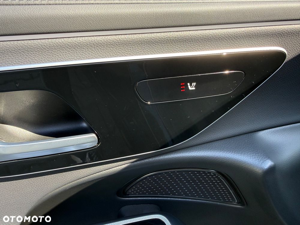 Mercedes-Benz Klasa E 300de 4Matic 9G-TRONIC Edition AVANTGARDE - 23