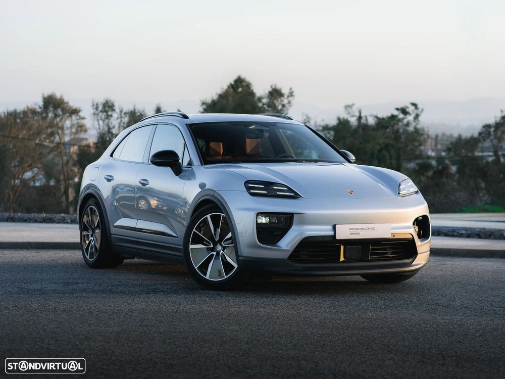 Porsche Macan Electric 4S - 7