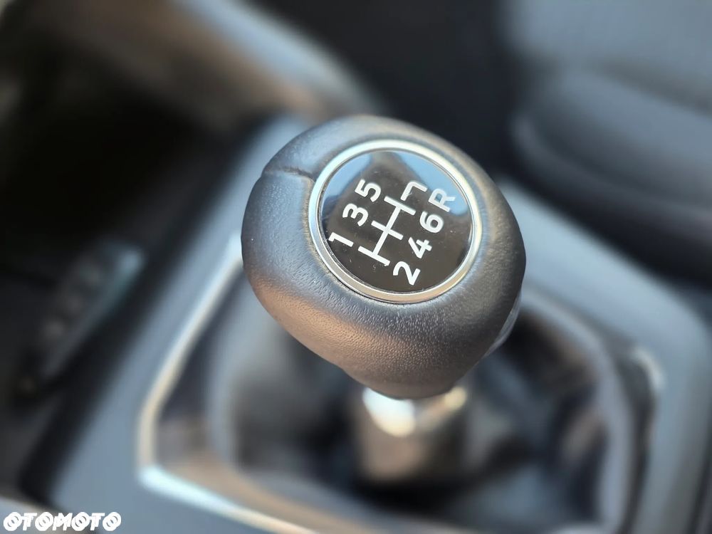 Ford Focus 1.0 EcoBoost mHEV Titanium - 23