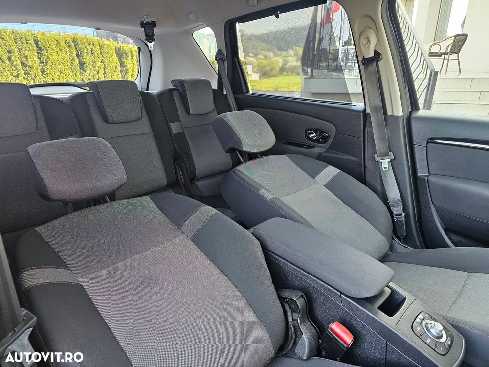 Renault Scenic - 21