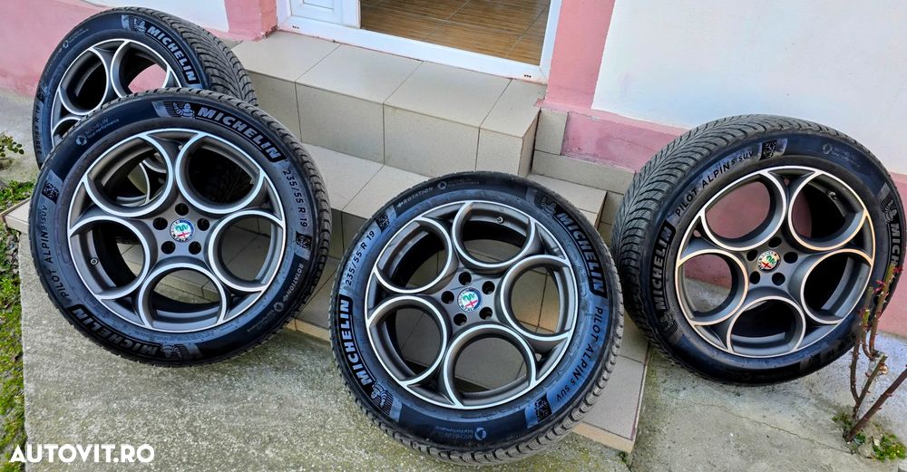 Alfa Romeo Stelvio 2.0 Turbo 16V AT8-Q4 Veloce - 16