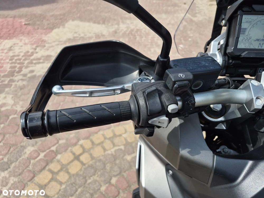Honda X-ADV - 12