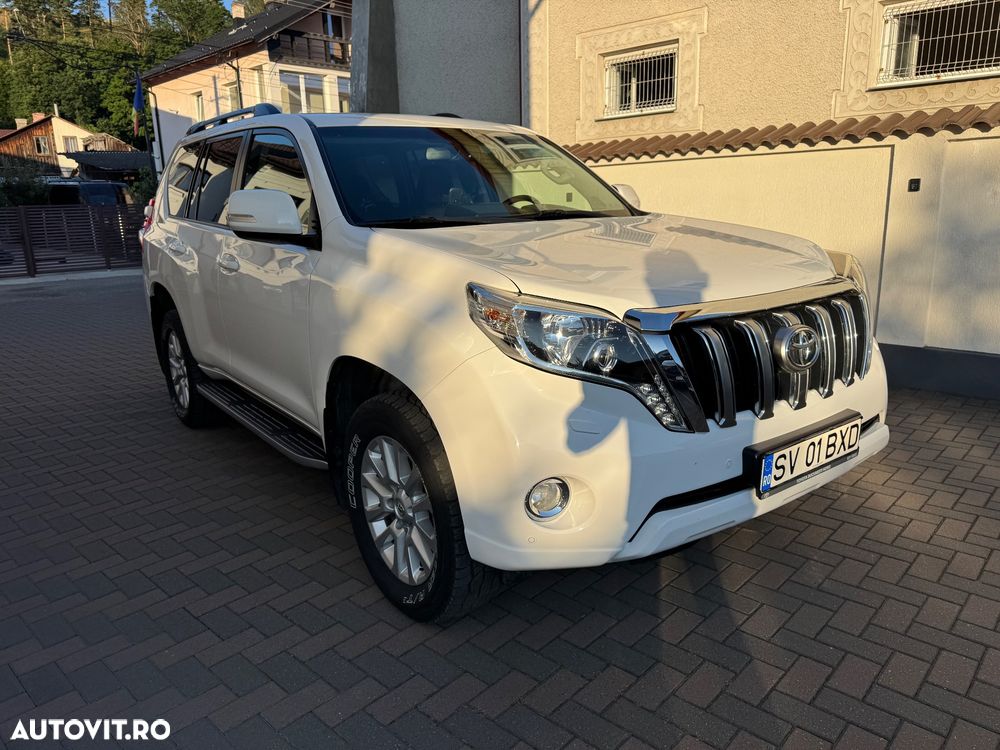 Toyota Land Cruiser 2.8l Turbo D-4D M/T Executive - 3