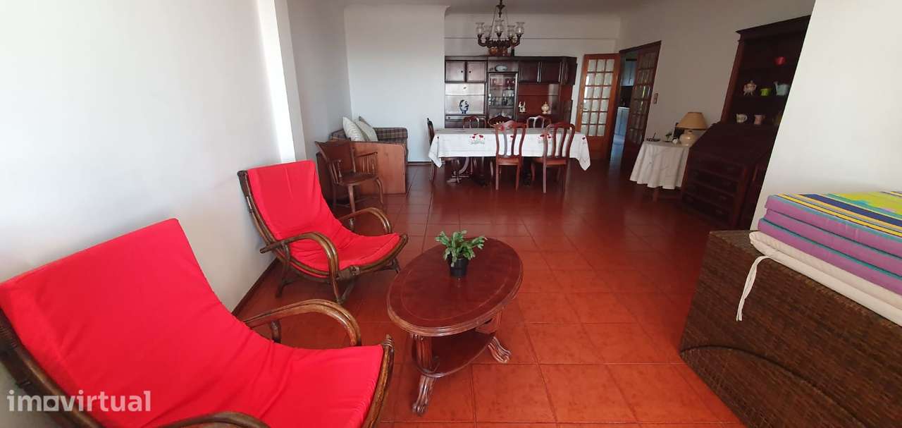Apartamento T3 - Centro de Viana - Grande imagem: 2/11