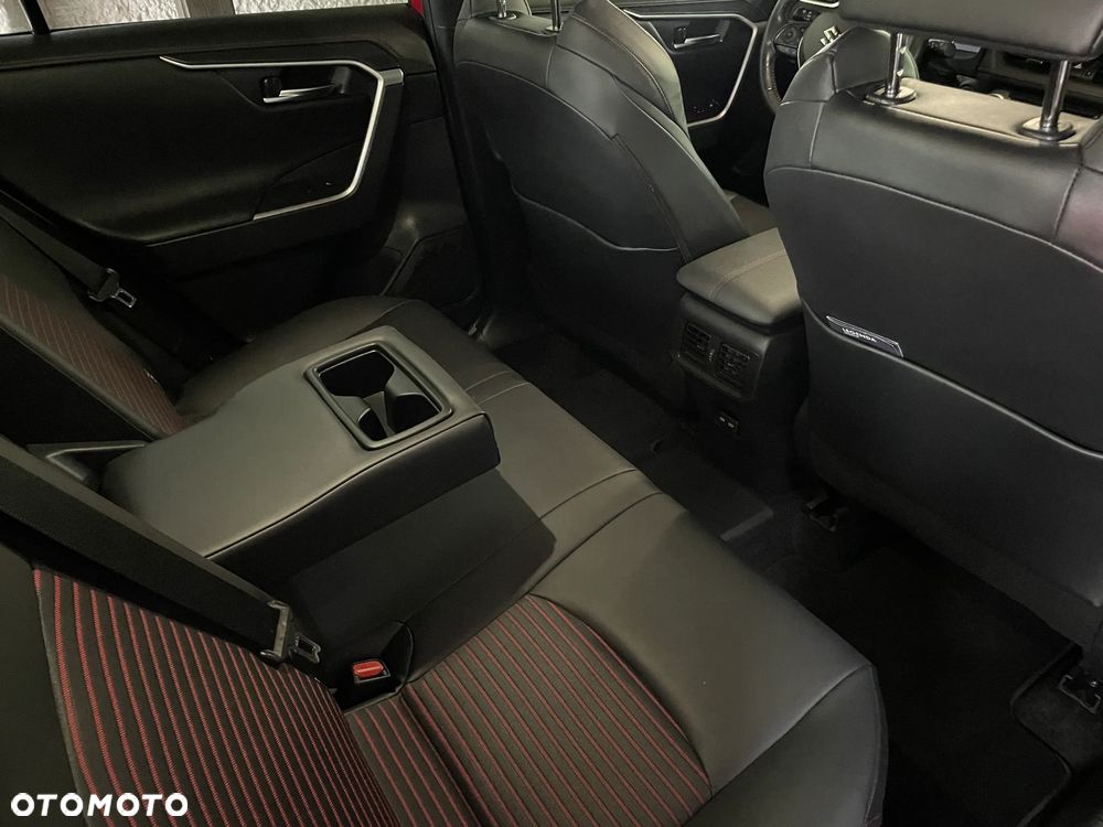 Suzuki Across PLUG-IN HYBRID - 14