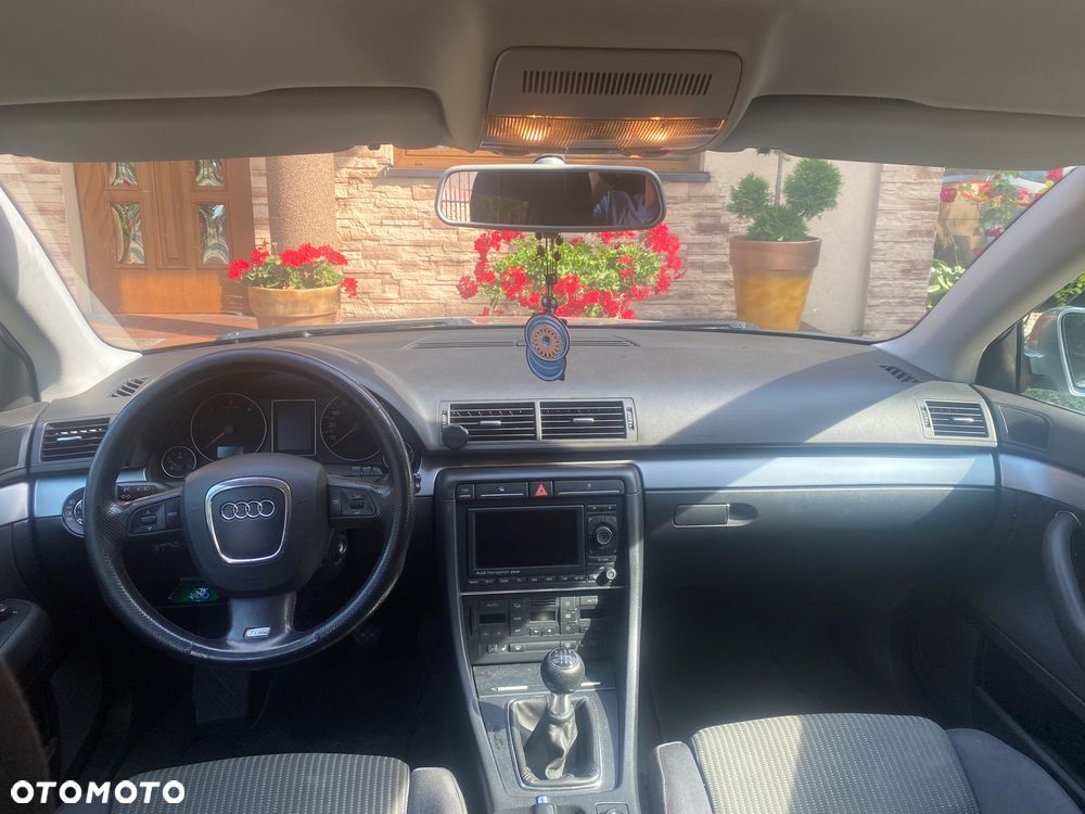 Audi A4 Avant 2.0 TDI - 6