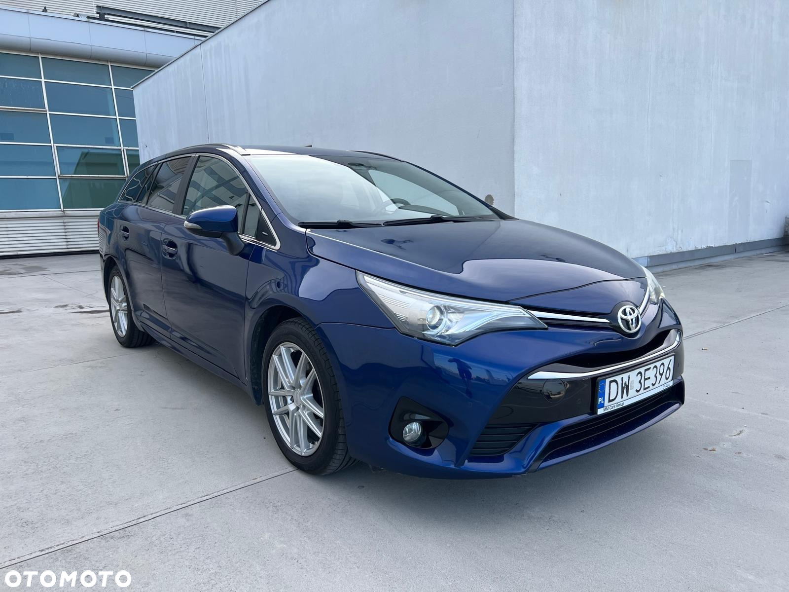 Toyota Avensis 2.0 D-4D Prestige - 2