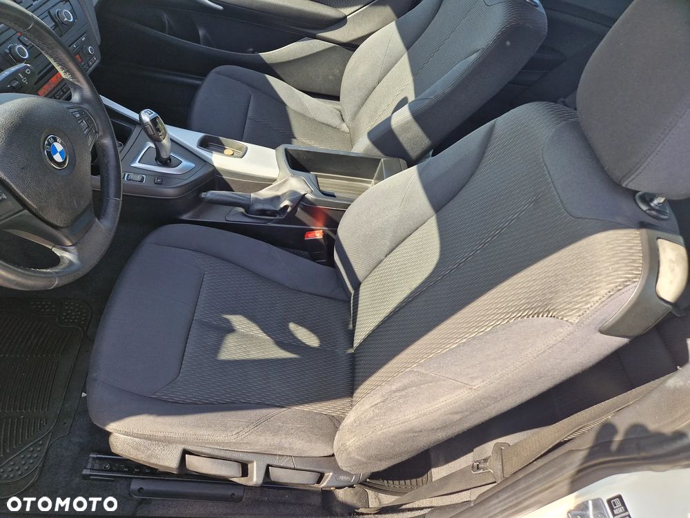 BMW Seria 1 116d - 14