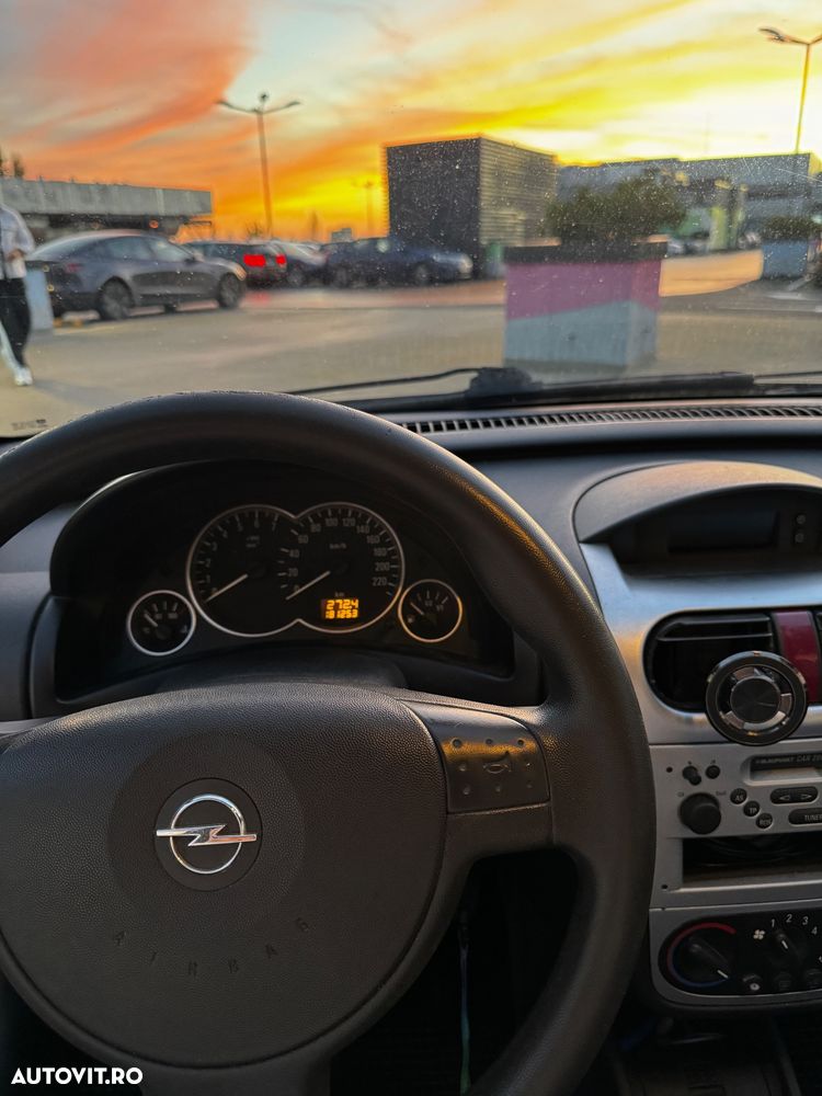 Opel Corsa - 12
