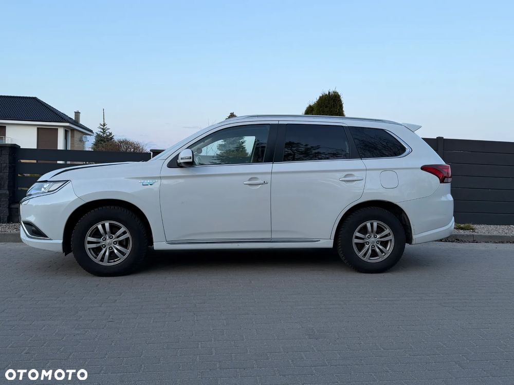 Mitsubishi Outlander Intense + - 1