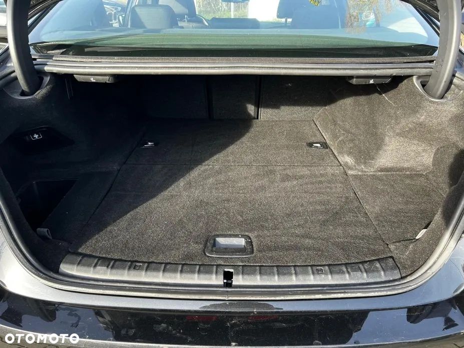 BMW Seria 5 530e Luxury Line - 26