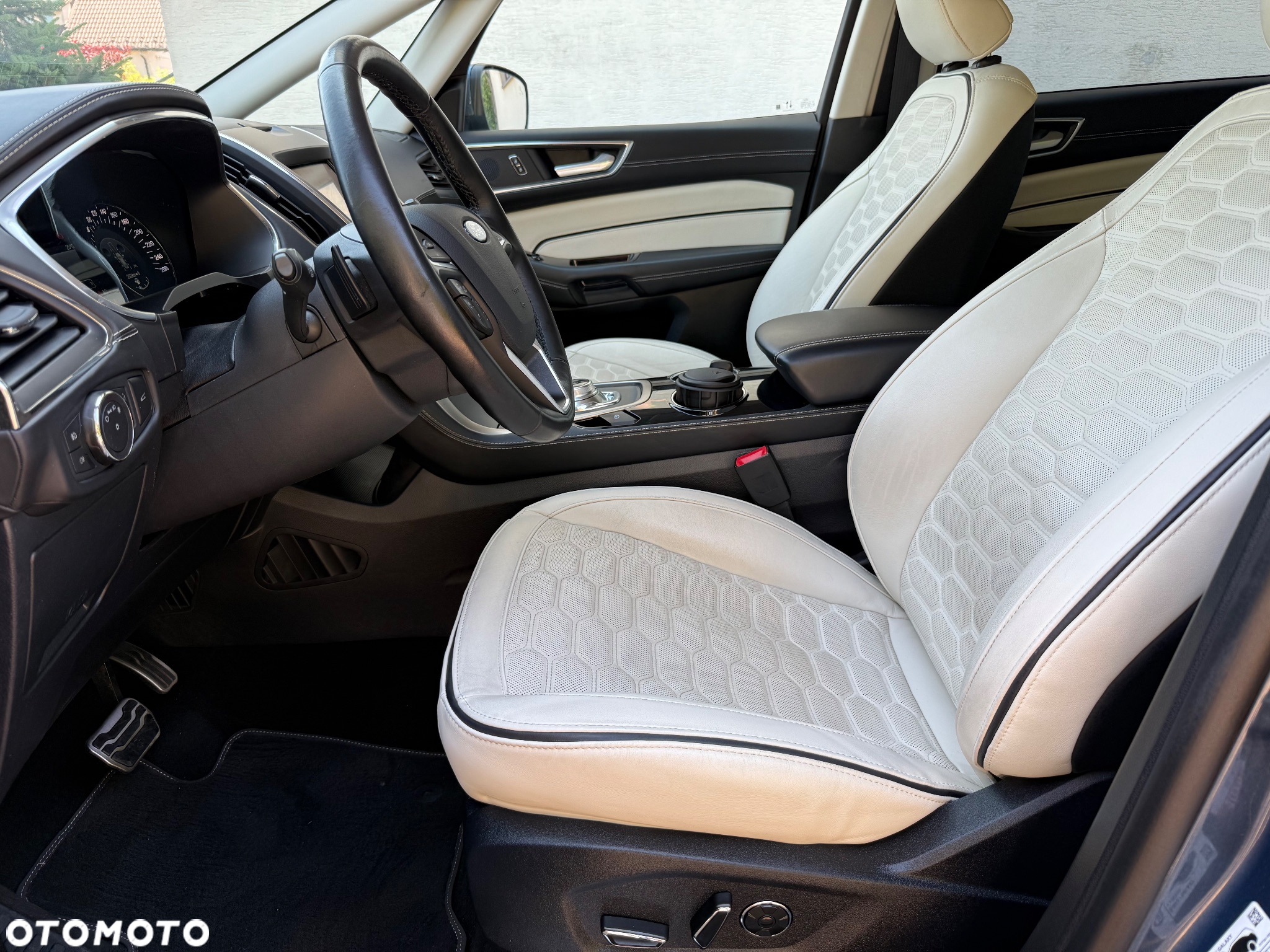 Ford S-Max 2.0 EcoBlue VIGNALE - 17