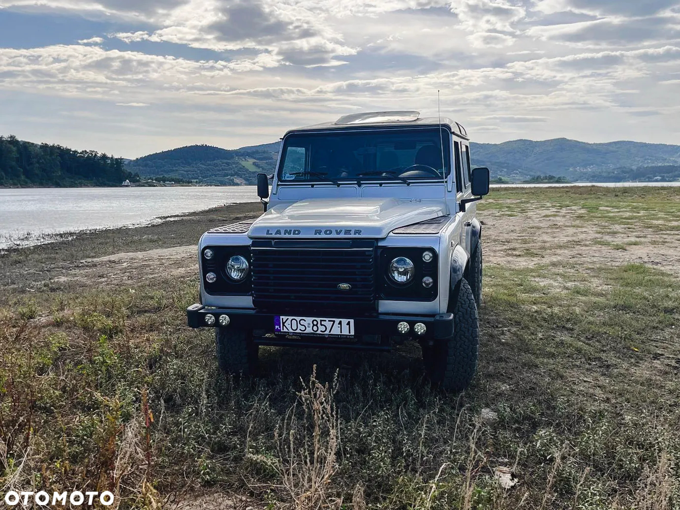 Land Rover Defender - 4