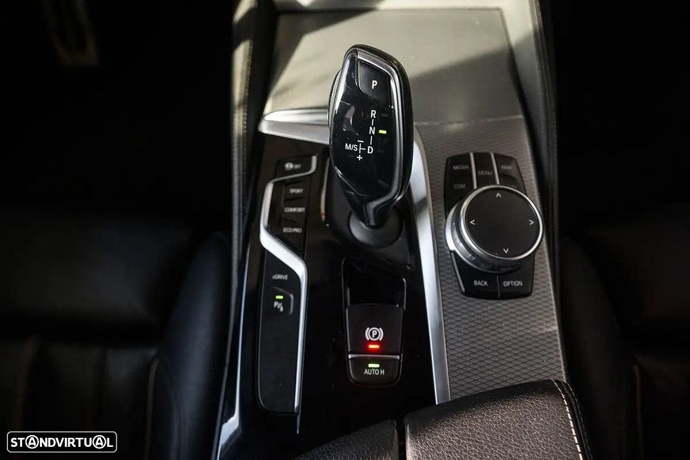 BMW 530 e iPerformance Pack M - 54