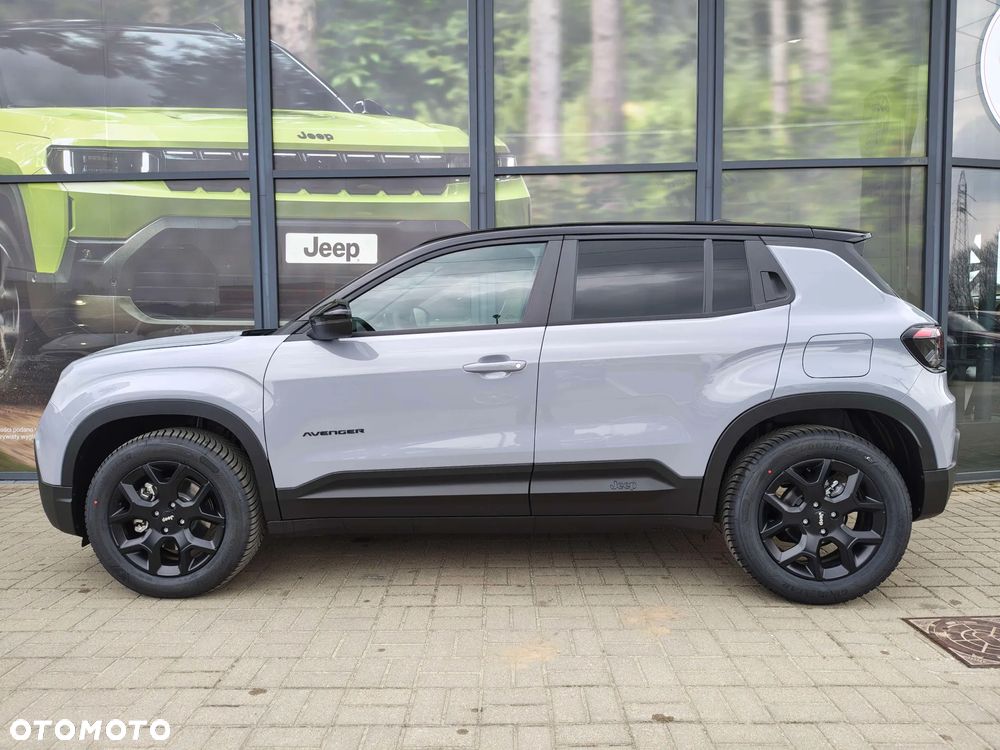 Jeep Avenger 1.2 T3 mHEV Black Edition FWD eDCT6 - 3