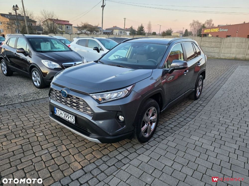 Toyota RAV4 - 6