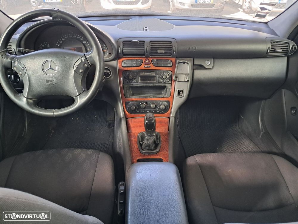 Mercedes-Benz C 220 CDi Avantgarde - 9