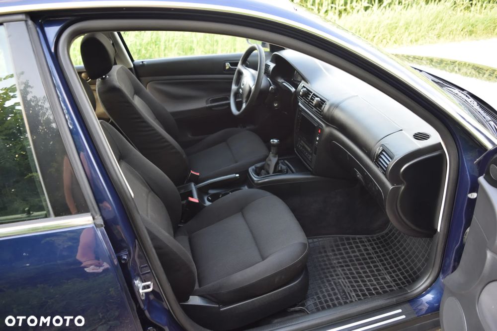 Volkswagen Passat 2.0 Comfortline - 26