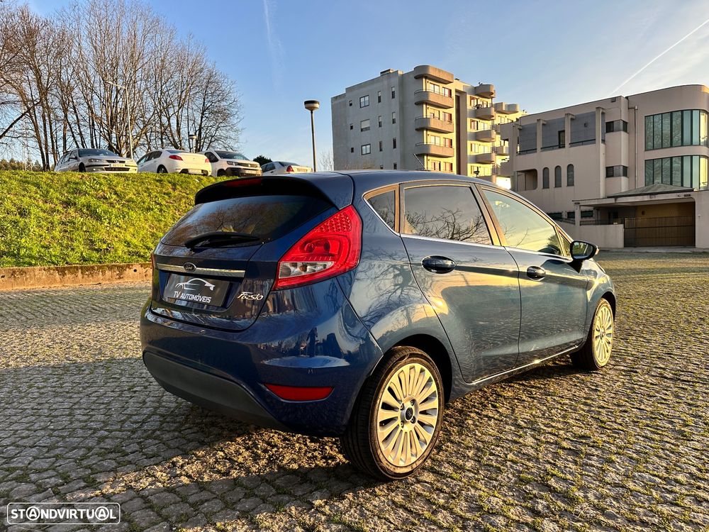 Ford Fiesta - 8