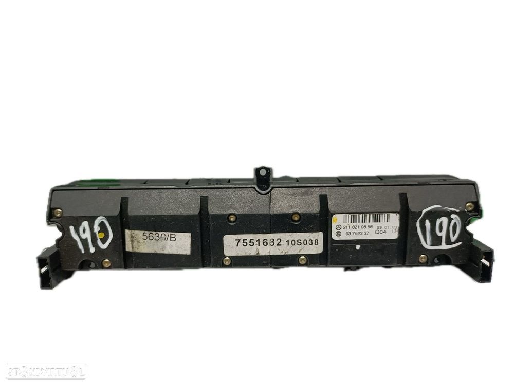 Botão De 4 Piscas Mercedes-Benz E-Class (W211) - 2