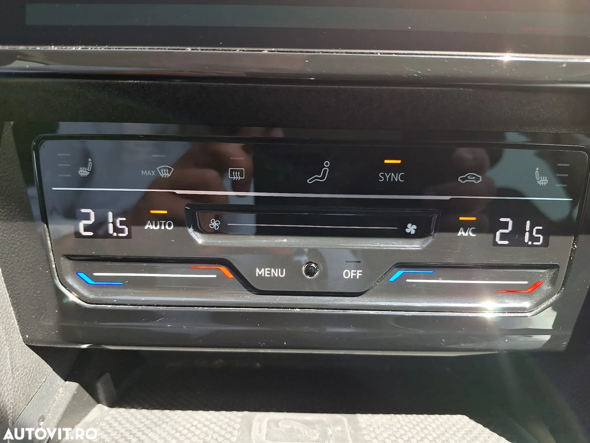 Volkswagen Passat - 12