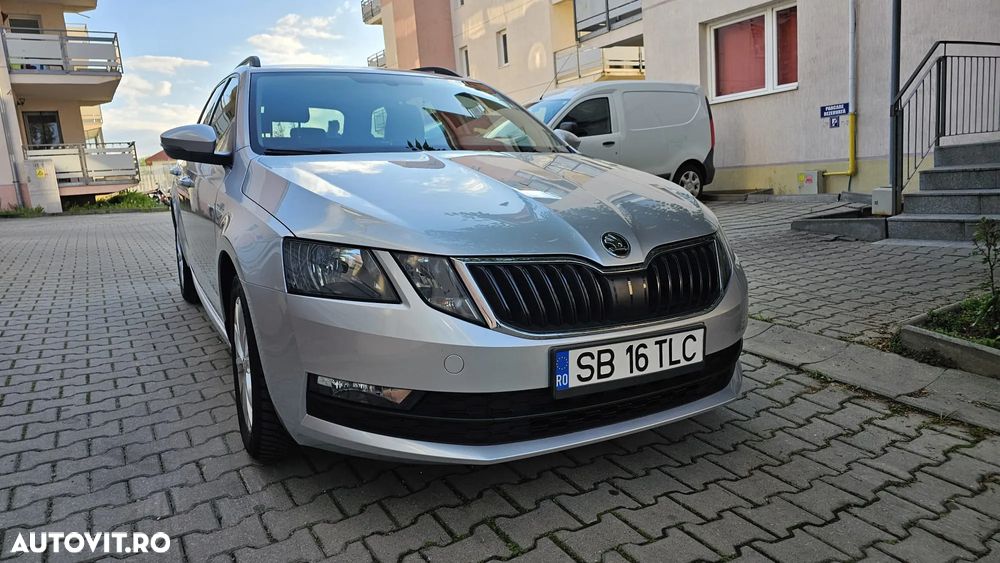 Skoda Octavia 1.6 TDI Ambition - 2