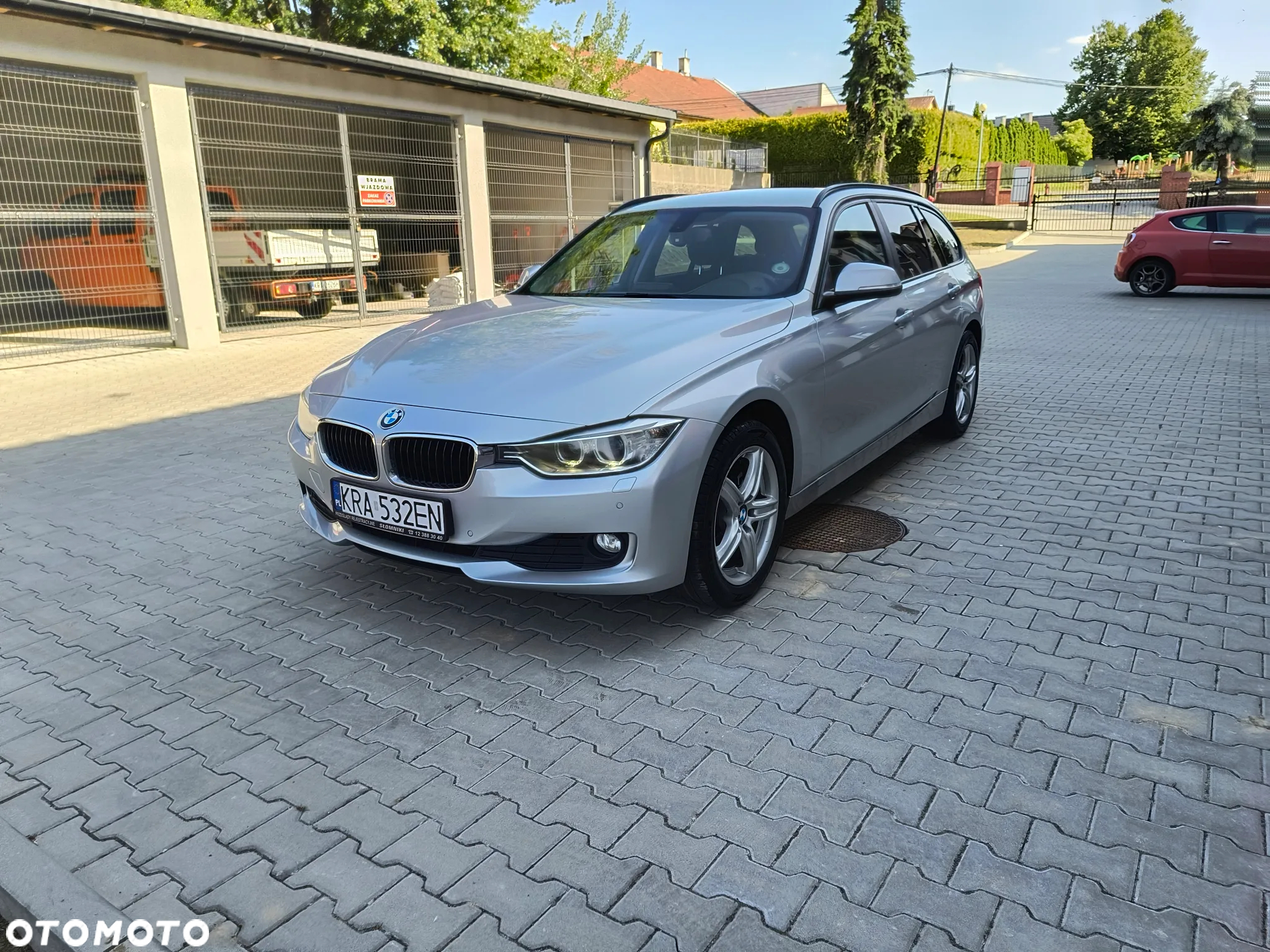 BMW Seria 3 320d DPF Touring - 3