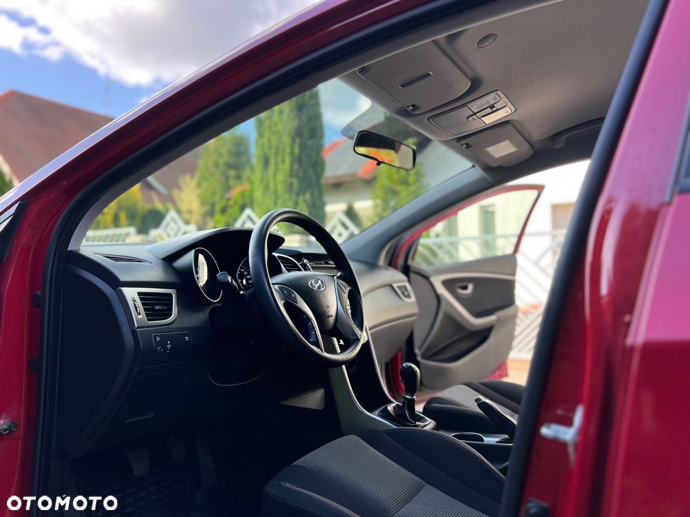 Hyundai i30 i30cw 1.4 Intro Edition - 22