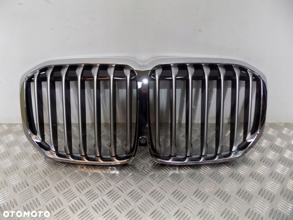 BMW X7 G07 NERKI GRILL KAMERA SURROUND M-PAKIET - 1