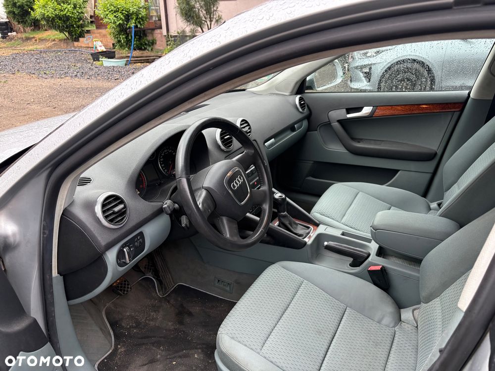 Audi A3 Sportback 1.8 TFSI Attraction - 10
