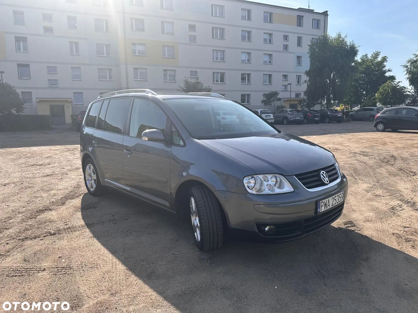 Volkswagen Touran 2.0 TDI DPF Trendline - 1