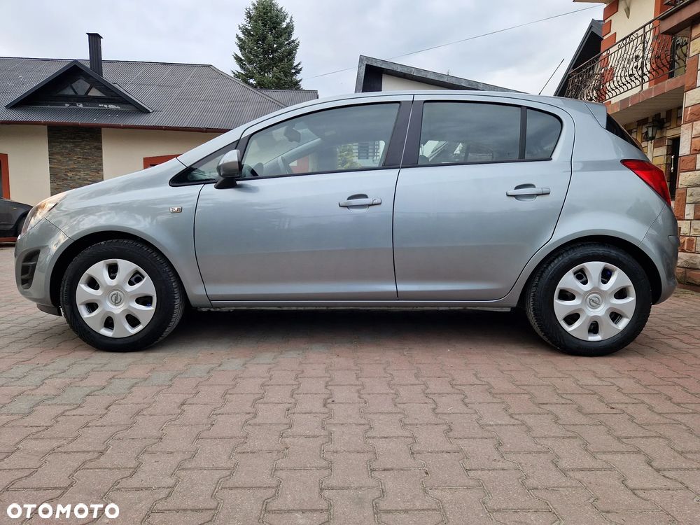 Opel Corsa 1.2 16V Enjoy - 4