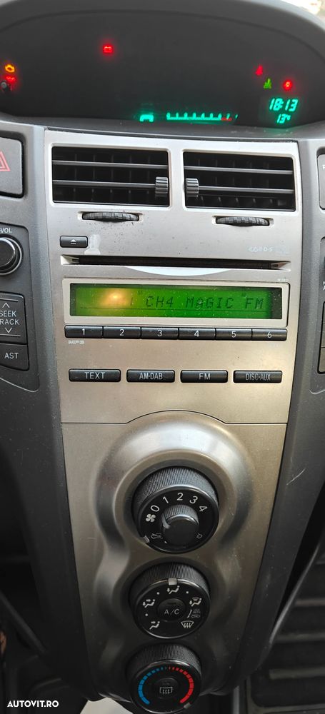 Toyota Yaris 1.0 VVT-i Comfort - 7