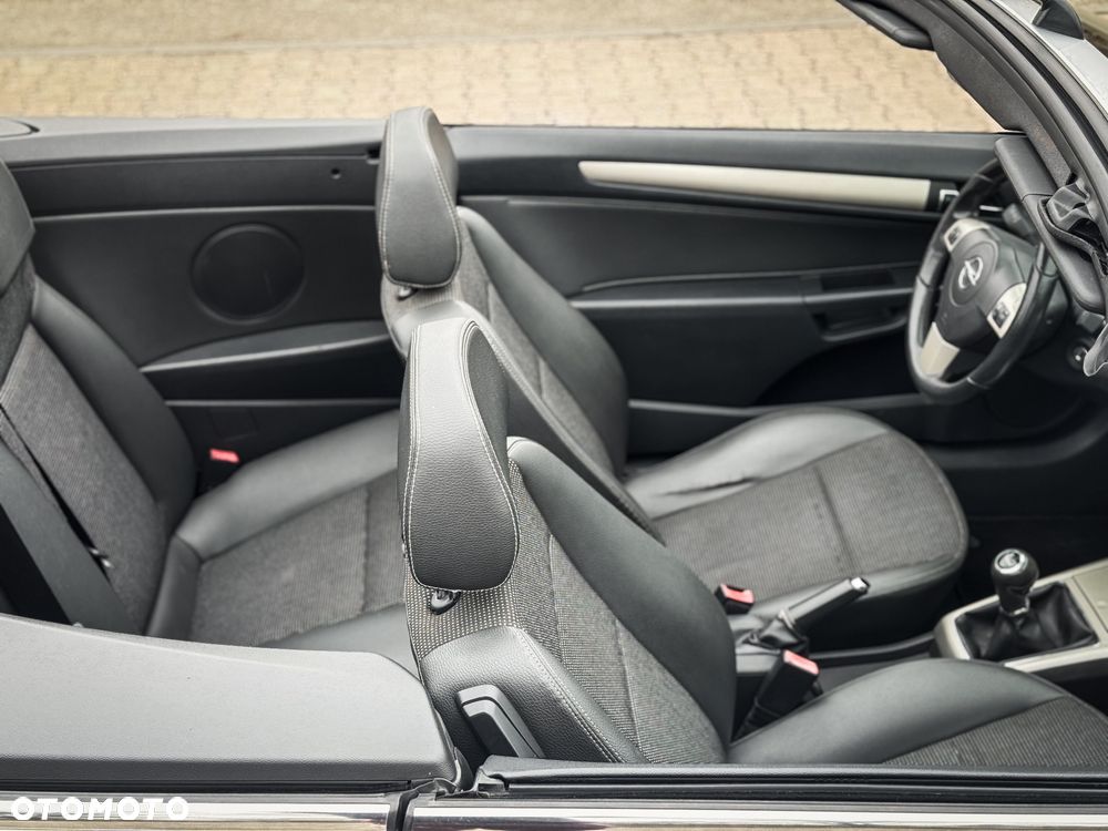 Opel Astra 1.6 Enjoy - 13