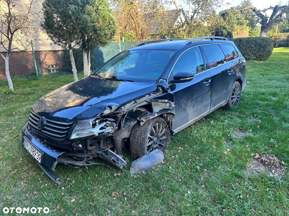 Volkswagen Passat 2.0 TDI DSG BlueMotion Technology Comfortline - 1