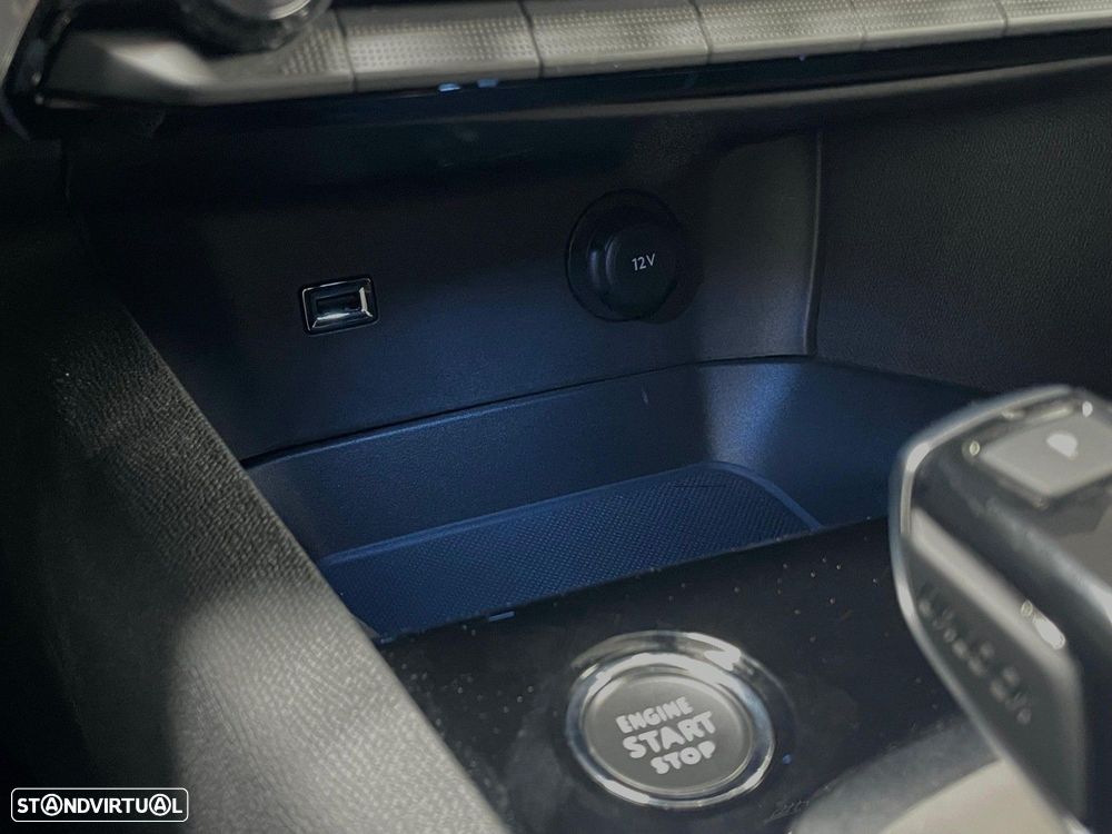 Peugeot 3008 1.2 PureTech GT Line EAT8 - 13