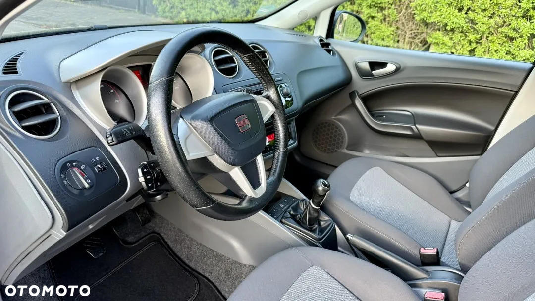 Seat Ibiza 1.4 16V Reference - 17