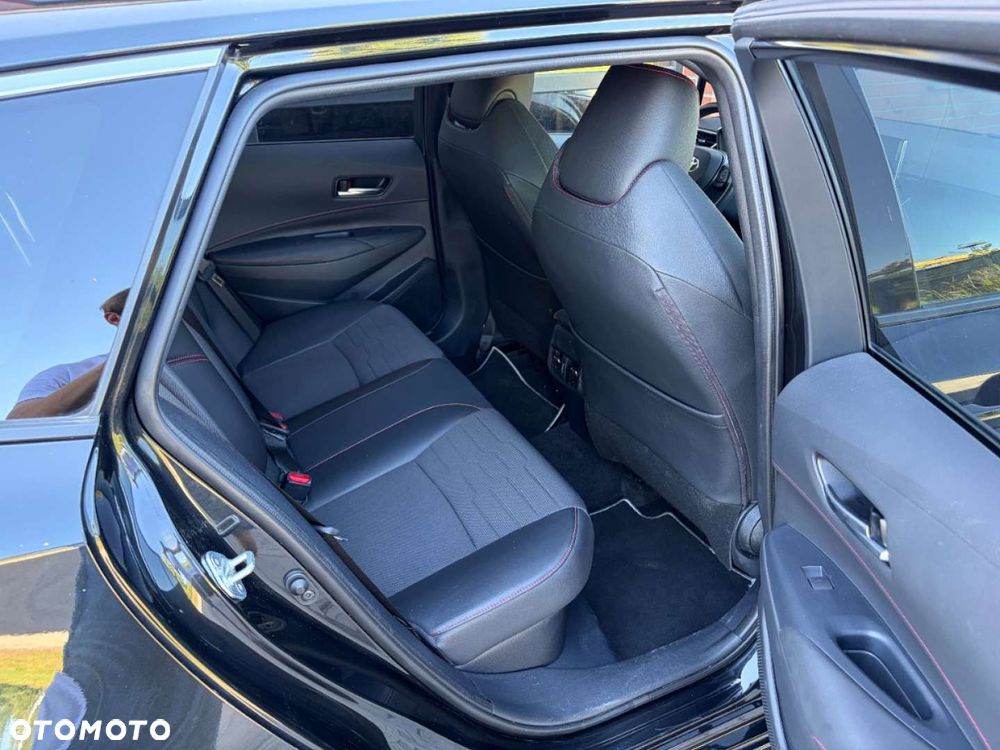 Toyota Corolla 1.8 Hybrid Executive - 17