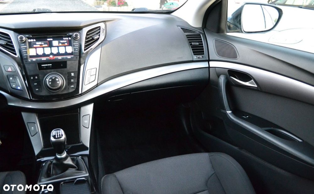 Hyundai i40 Kombi 1.6 Classic - 31