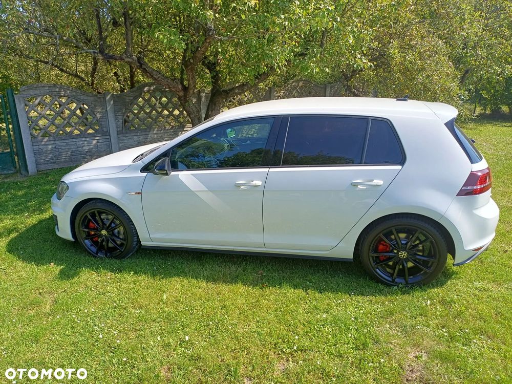 Volkswagen Golf 2.0 TSI GTI - 28