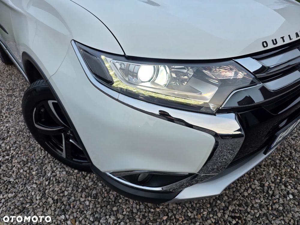 Mitsubishi Outlander 2.0 2WD Diamant Edition - 9