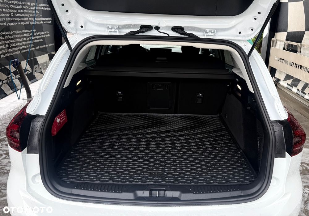 Ford Focus 1.0 EcoBoost Titanium Design - 18