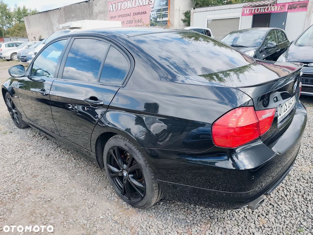 BMW Seria 3 320d - 4