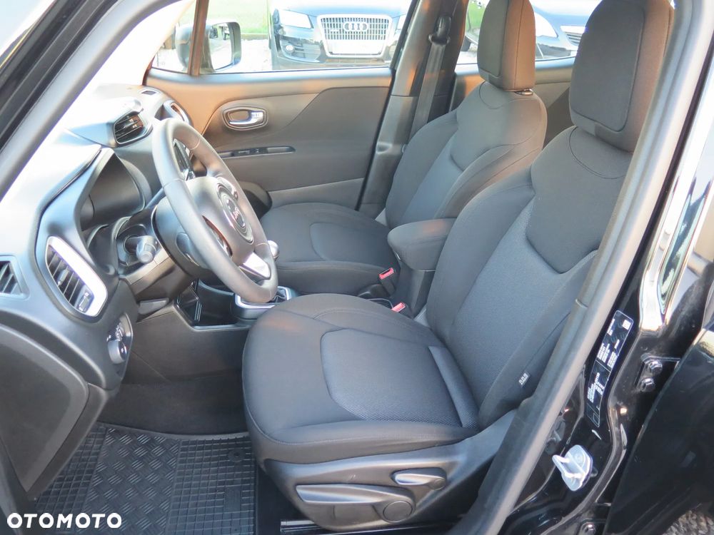 Jeep Renegade - 17