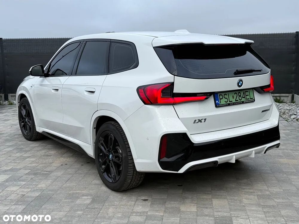 BMW Ix1 2024 photo 5